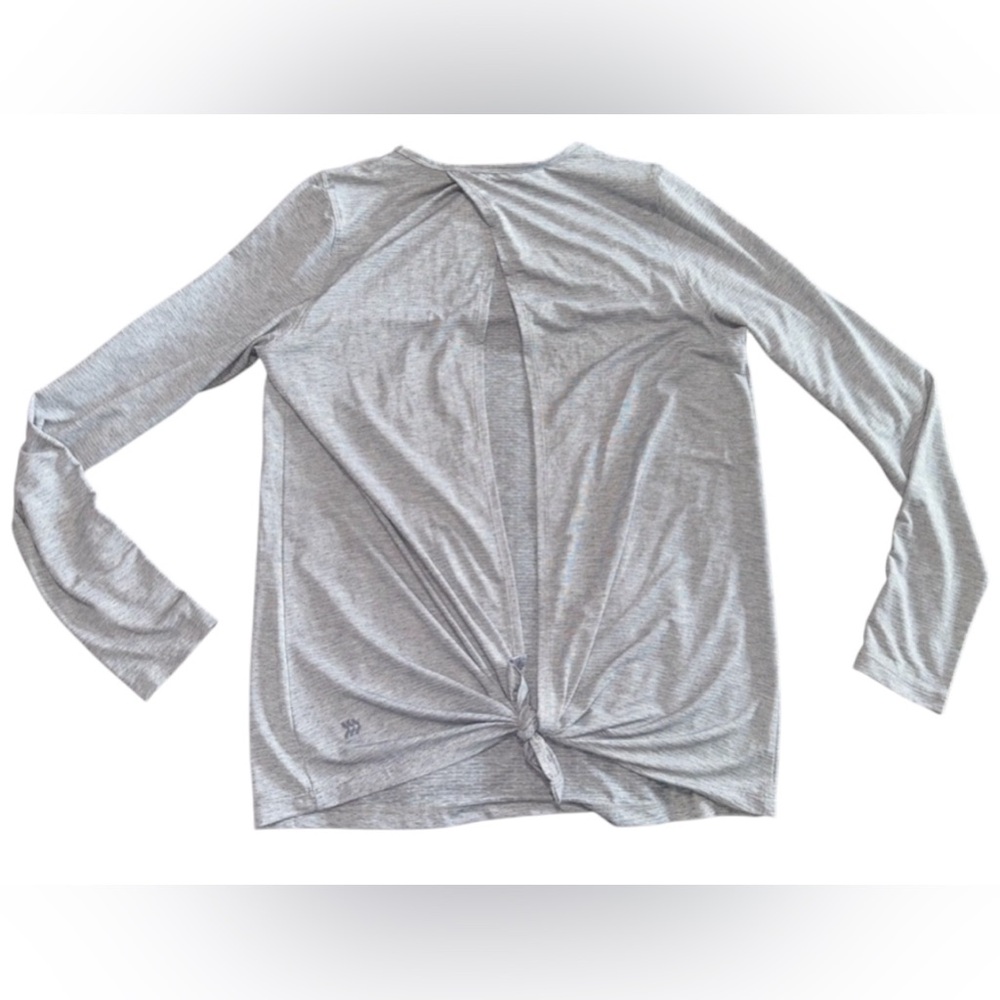♾️ All in motion long sleeve open back top